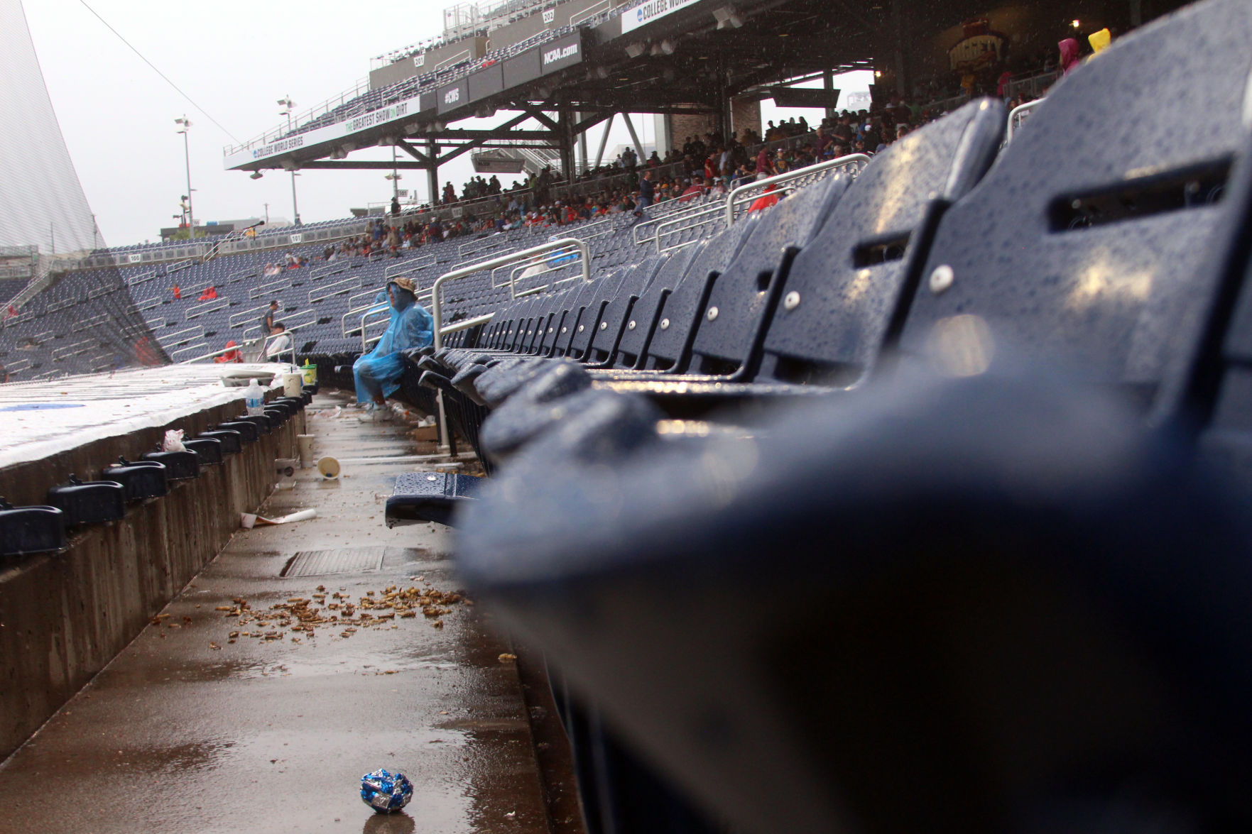 Auburn vs. Louisville at the College World Series